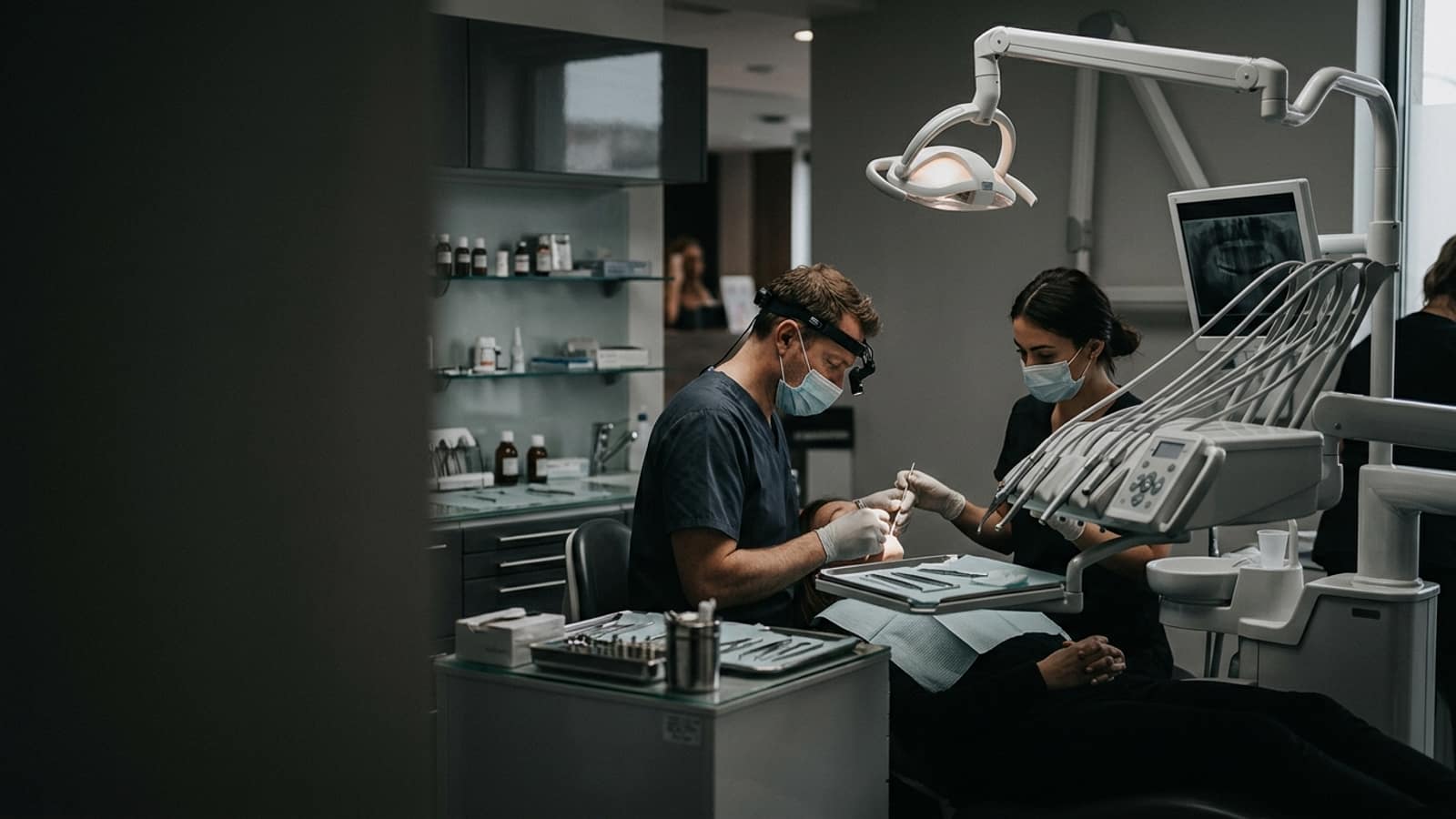 Financing solutions for dental practices and equipment purchases — working environment